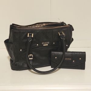 GUESS Shoulder Purse